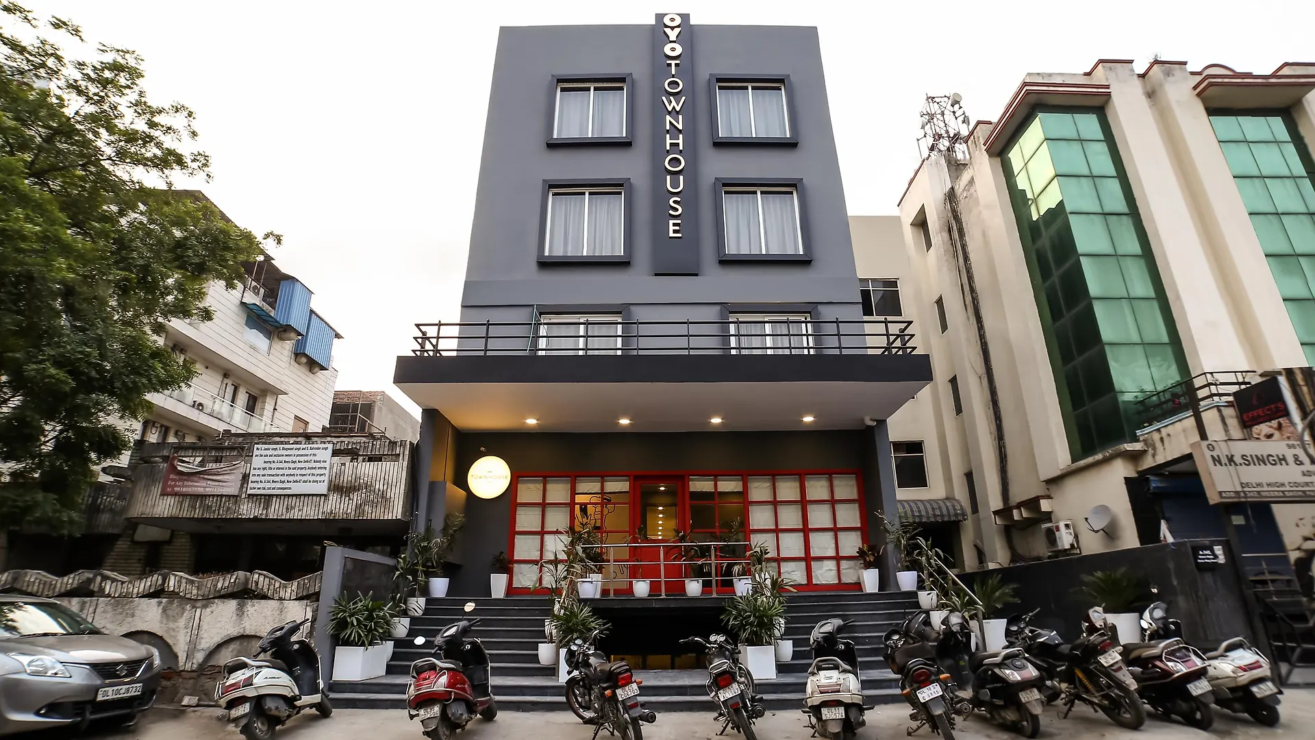 *** Hotel Oyo Townhouse 80 Meera Bagh Delhi  India